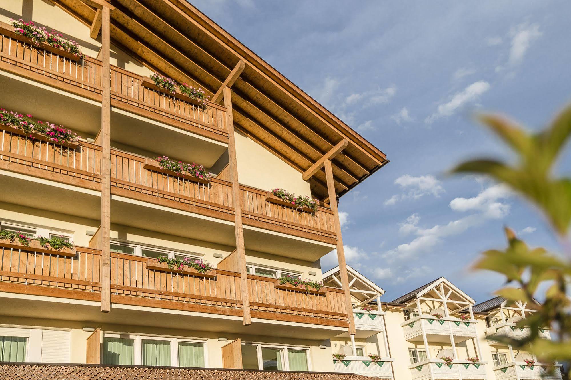 Vinschgerhof Hotel Silandro Exterior foto